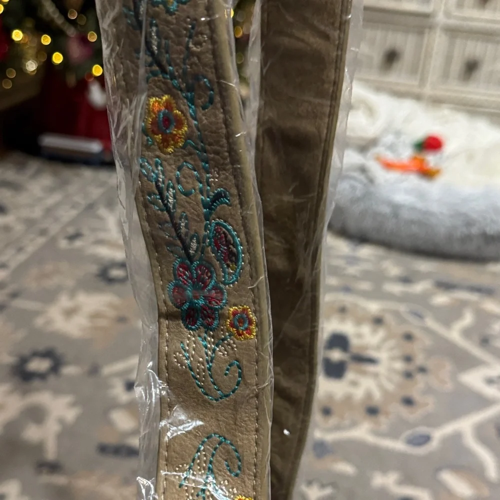 Montana West Embroidered Floral Fringe Bag - Picture 3 of 5